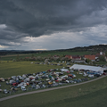 Dunkle Wolken halten niemanden vom Querbeat ab! 